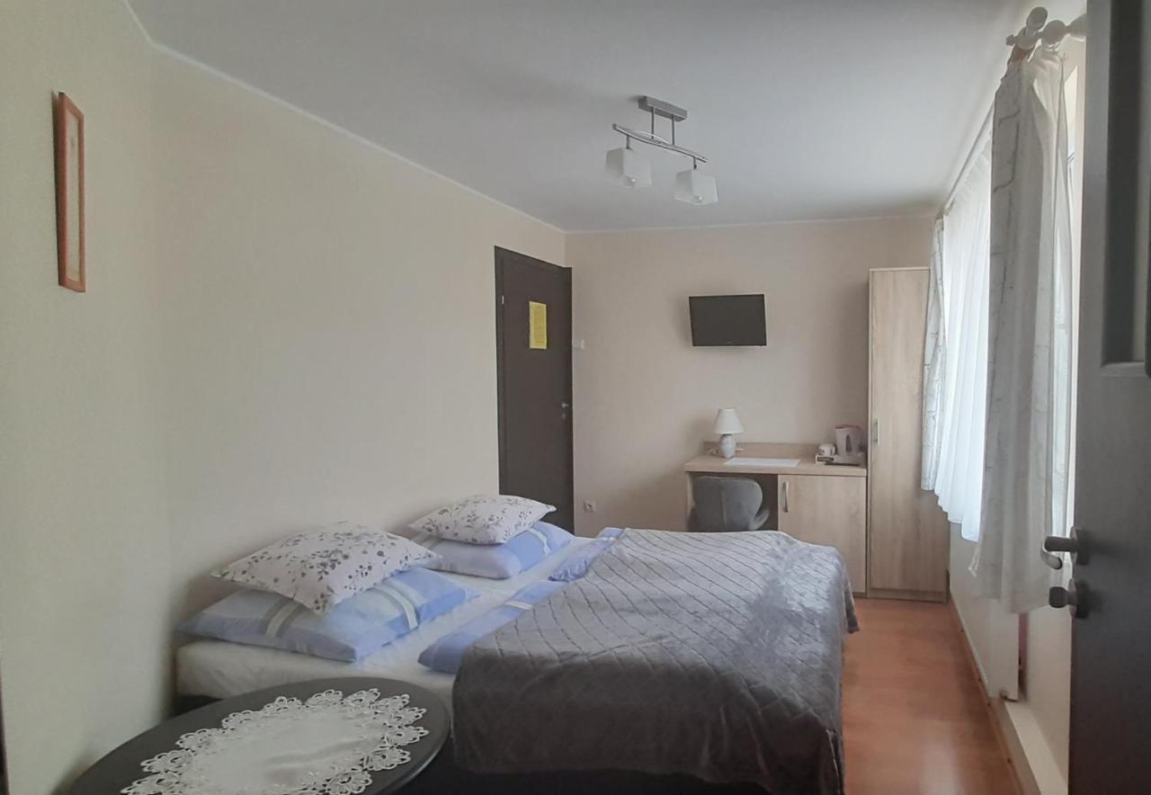 Bartek Dom Goscinny Ujście-Darłowskie Exterior photo